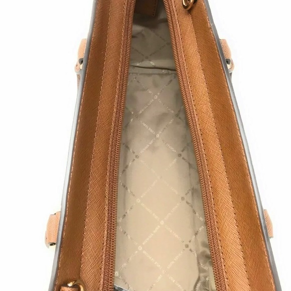 NWT Michael Kors md selma handbag Signature - Picture 7 of 7